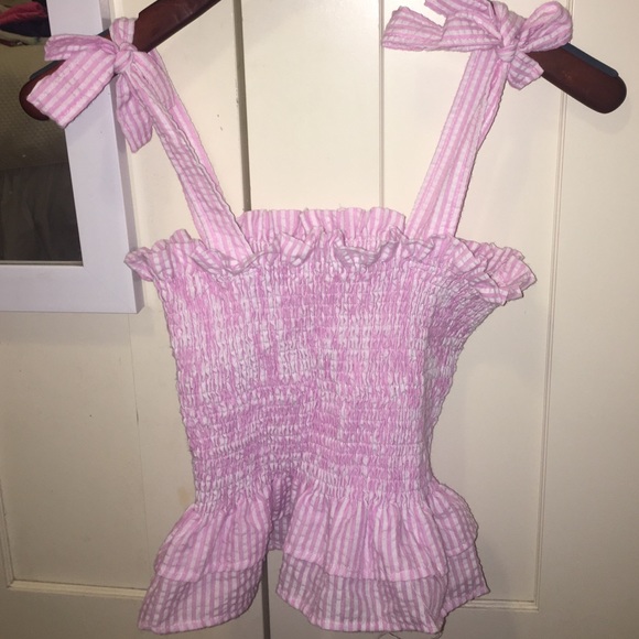 Zaful Tops - Zaful pink and white bow  tank top